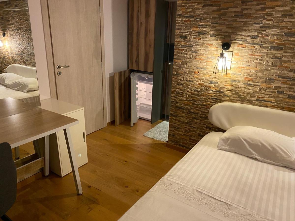 אתונה Helen Luxury Loft Design Meisonette-Apartment מראה חיצוני תמונה
